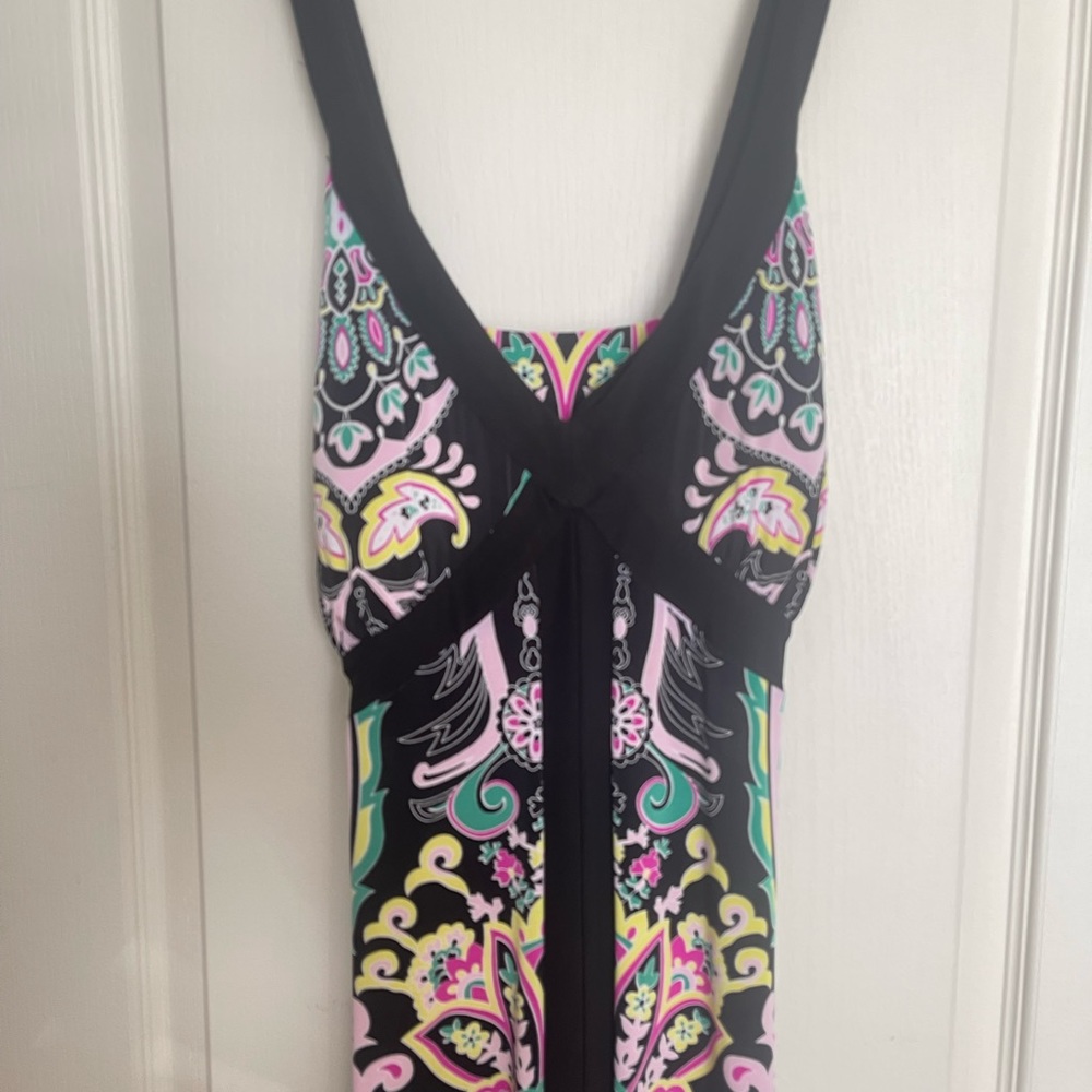 INTERNATIONAL CONCEPT DRESS! - Picture 2 of 8